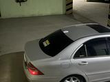 Mercedes-Benz C 200 2004 годаfor4 300 000 тг. в Актау – фото 2