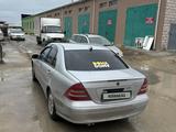 Mercedes-Benz C 200 2004 годаfor4 300 000 тг. в Актау