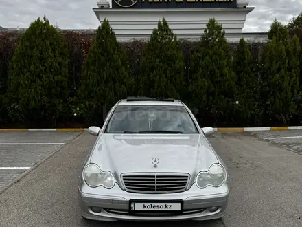 Mercedes-Benz C 200 2004 года за 4 300 000 тг. в Актау – фото 2