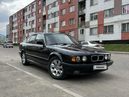 BMW 525 1993 года за 1 800 000 тг. в Алматы – фото 2