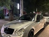 Mercedes-Benz E 500 2004 годаүшін5 600 000 тг. в Алматы – фото 2