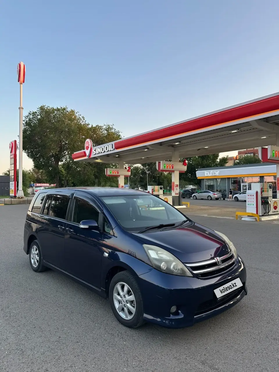 Toyota ISis, 2011