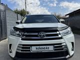 Toyota Highlander 2019 года за 16 500 000 тг. в Шымкент – фото 2
