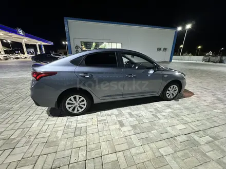 Hyundai Accent 2019 года за 7 200 000 тг. в Атырау – фото 5