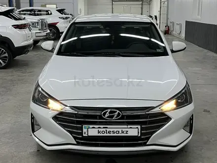 Hyundai Elantra 2020 года за 8 500 000 тг. в Атырау