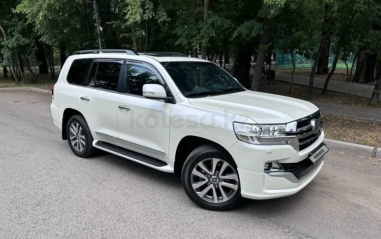 Toyota Land Cruiser 2019 годаүшін43 000 000 тг. в Алматы