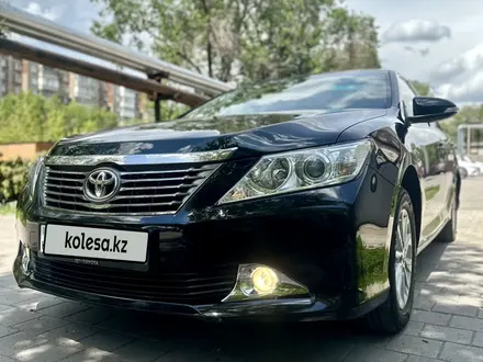 Toyota Camry 2014 года за 9 400 000 тг. в Караганда