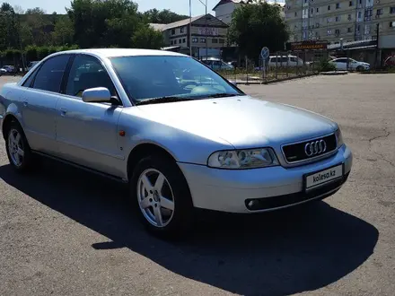 Audi A4 1996 года за 2 700 000 тг. в Алматы – фото 3