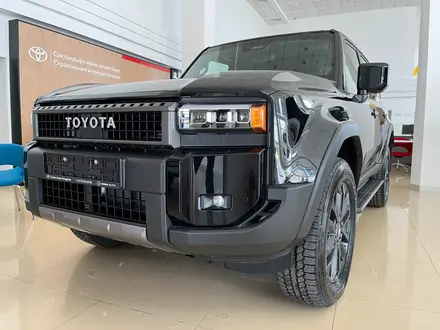 Toyota Land Cruiser Prado Luxe+ 2025 года за 52 390 000 тг. в Караганда