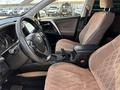 Toyota RAV4 2014 года за 9 800 000 тг. в Атырау – фото 11