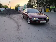 Opel Omega, 1995