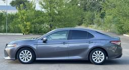 Toyota Camry 2018 года за 6 700 000 тг. в Уральск – фото 4