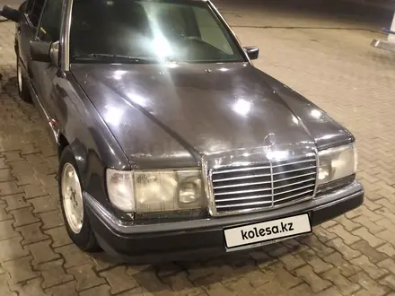 Mercedes-Benz E 200 1992 года за 1 450 000 тг. в Талдыкорган – фото 9