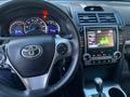 Toyota Camry 2014 года за 6 200 000 тг. в Актобе – фото 9