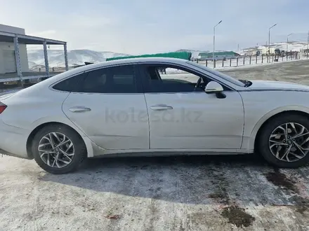 Hyundai Sonata 2019 года за 8 200 000 тг. в Астана