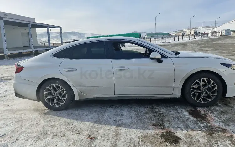 Hyundai Sonata 2019 года за 8 200 000 тг. в Астана