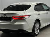 Toyota Camry 2019 годаfor15 500 000 тг. в Алматы – фото 4