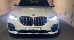 BMW X5 2022 годаүшін25 000 000 тг. в Алматы