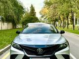 Toyota Camry 2020 года за 16 500 000 тг. в Алматы – фото 4