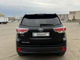 Toyota Highlander 2015 годаүшін14 500 000 тг. в Уральск – фото 4