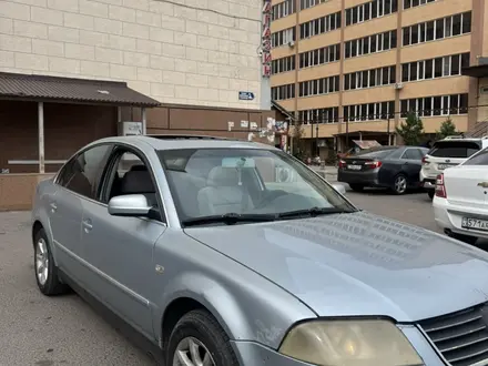 Volkswagen Passat 2003 годаүшін2 000 000 тг. в Астана – фото 2