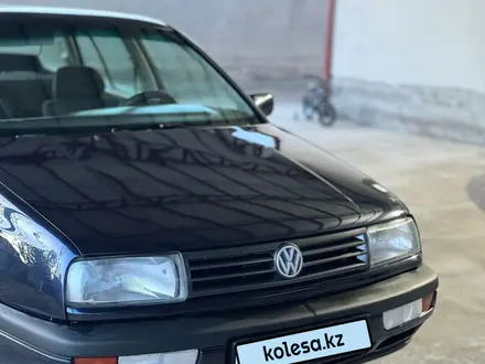Volkswagen Vento 1992 года за 1 550 000 тг. в Сарыагаш – фото 5