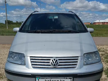 Volkswagen Sharan 2002 года за 3 700 000 тг. в Кокшетау – фото 2