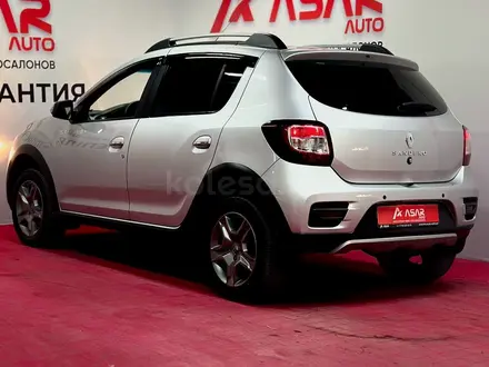 Renault Sandero Stepway 2020 года за 5 700 000 тг. в Астана – фото 2