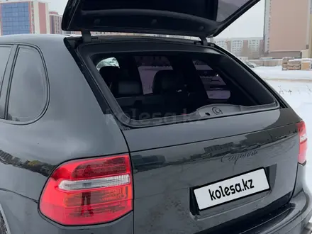 Porsche Cayenne 2007 года за 8 300 000 тг. в Астана – фото 25