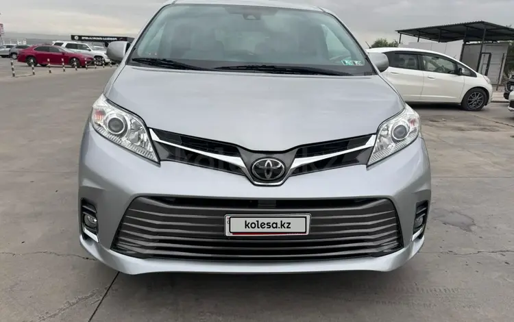 Toyota Sienna 2018 годаүшін14 950 000 тг. в Алматы