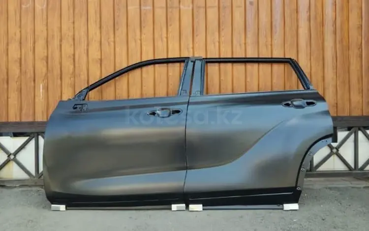 Дверь задняя Toyota Rav4 за 1 000 тг. в Алматы