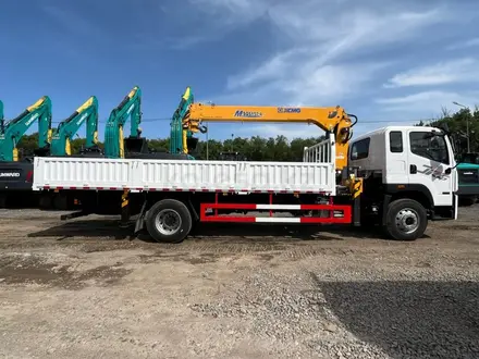 FAW  Манипулятор 6, 3т XCMG Кму 2023 года за 31 500 000 тг. в Алматы – фото 2