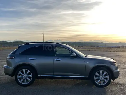 Infiniti FX35 2005 года за 4 000 000 тг. в Тараз – фото 10