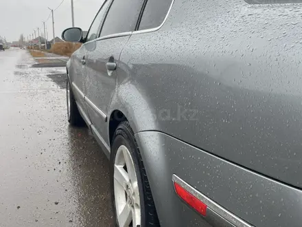 Volkswagen Passat 2004 года за 2 550 000 тг. в Астана – фото 4