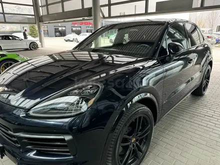 Porsche Cayenne 2019 года за 40 000 000 тг. в Алматы – фото 6