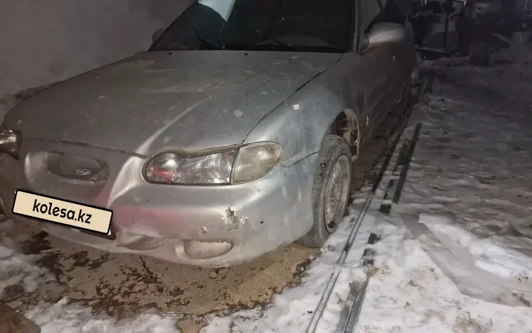 Hyundai Sonata 1998 годаfor250 000 тг. в Алматы