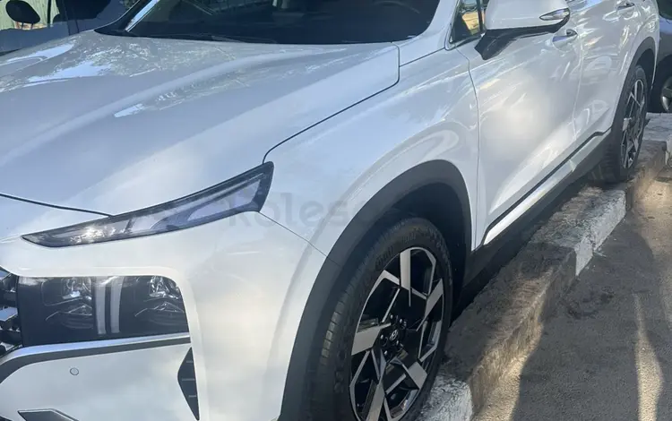Hyundai Santa Fe 2023 годаүшін18 700 000 тг. в Шымкент