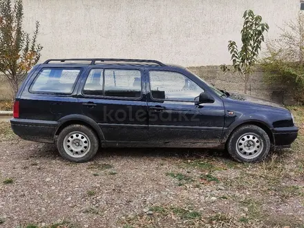 Volkswagen Golf 1997 года за 1 700 000 тг. в Алматы – фото 21