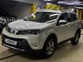 Toyota RAV4 2014 года за 9 900 000 тг. в Актобе – фото 2