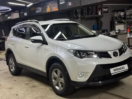 Toyota RAV4 2014 года за 9 900 000 тг. в Актобе – фото 3