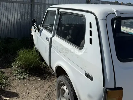 ВАЗ (Lada) Lada 2121 2015 года за 650 000 тг. в Алматы – фото 2