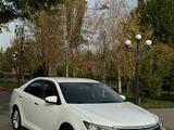 Toyota Camry 2015 годаfor11 700 000 тг. в Шымкент – фото 2