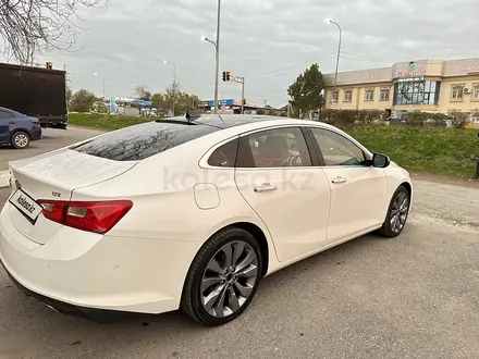 Chevrolet Malibu 2017 года за 8 500 000 тг. в Шымкент – фото 5