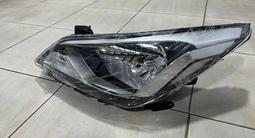 Фара передняя на Hyundai Accent/Kia Rio за 22 500 тг. в Алматы