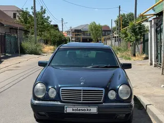 Mercedes-Benz E 280
