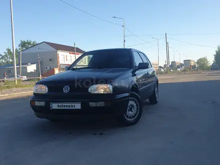 Volkswagen Golf 1993 года за 1 250 000 тг. в Костанай – фото 2