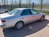 Toyota Camry 2001 года за 3 900 000 тг. в Астана