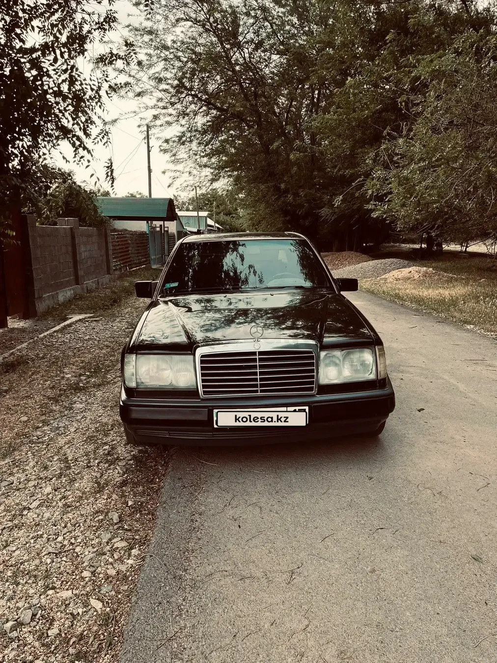 Mercedes-Benz E-Class, 1992