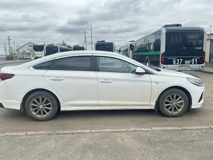 Hyundai Sonata 2018 года за 8 100 000 тг. в Астана – фото 3