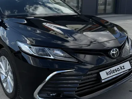 Toyota Camry 2023 года за 16 500 000 тг. в Атырау – фото 12